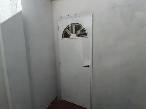 Depto Tipo Casa 4 ambientes con 2 baños
