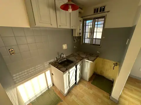 Depto Tipo Casa en Alquiler en Wilde, $ 600.000