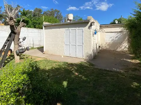 Casa 3 ambientes con 1 baño
