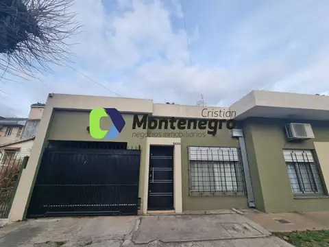 Casa en Venta en Berazategui, USD 120.000