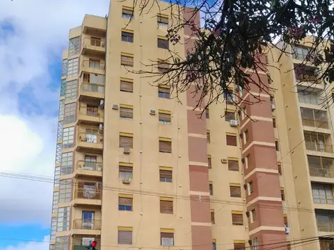 Departamento de 4 Ambientes en edificio Esperanza