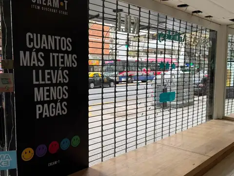 Excelente local sobre Avda. Santa Fé