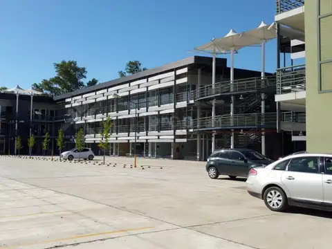 Saldo Financiado 40 Cuotas  - Excelente Oficina totalmente equipada