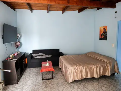 Depto Tipo Casa 4 ambientes con 2 baños