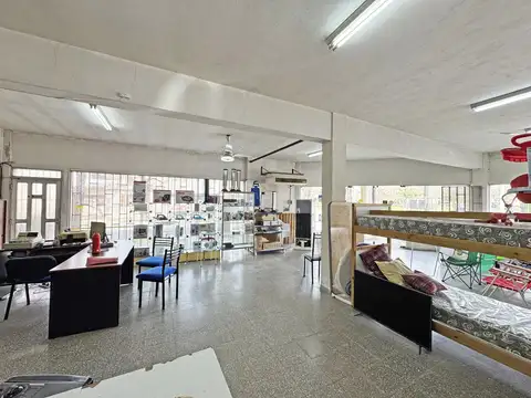 Local en Venta en Puerto Gral San Martín, USD 120.000