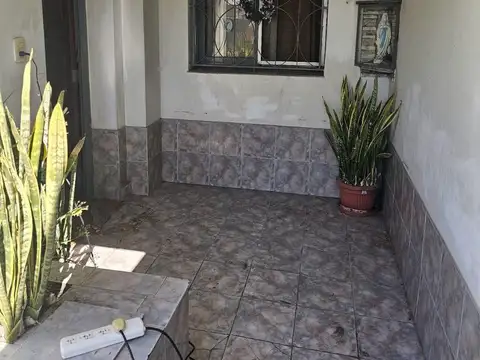 Casa en Venta en Villa Luzuriaga, USD 115.000
