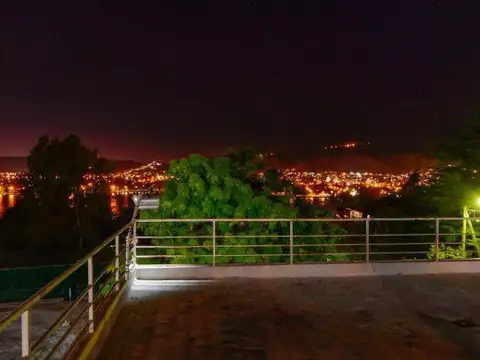 Hotel 64 hab. 3*
