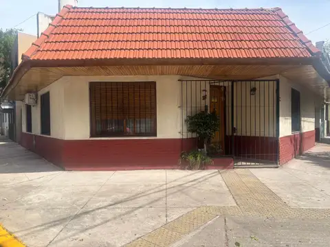 Casa en Venta en Versalles, USD 290.000
