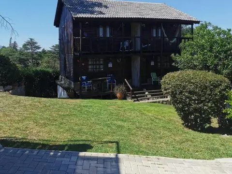 Complejo de cabañas en venta - 5 UFs - 1.880Mts2 - Cuesta Blanca