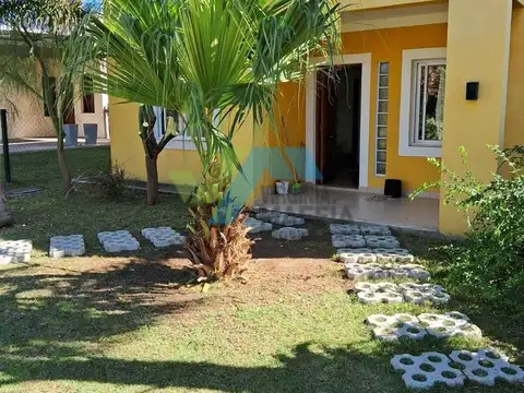 Casa Chalet  en Alquiler en San Alfonso, Pilar del Este, Pilar