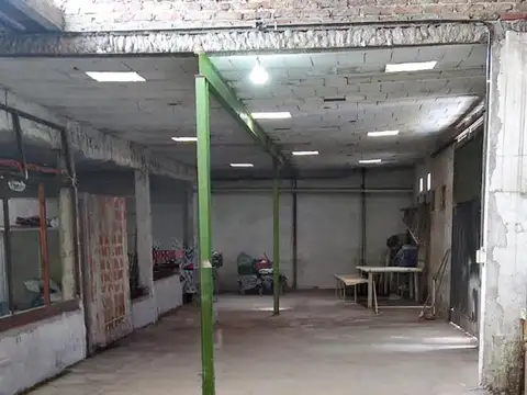 GALPON  A LA VENTA EN MERLO