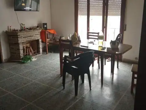 PH en venta - 3 Dormitorios 1 Baño - Ensenada