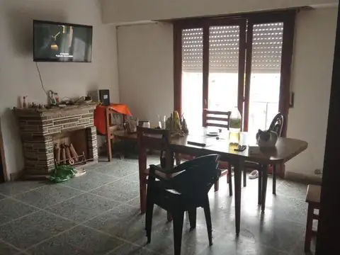 PH en venta - 3 Dormitorios 1 Baño - Ensenada