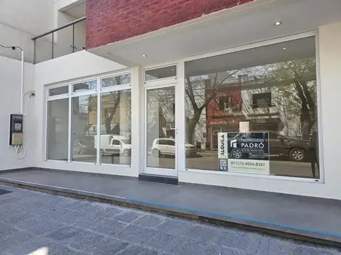 Local EN VENTA en LUJAN Centro. Zona Oeste.