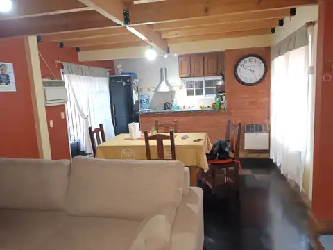 Casa en Venta en Guillermo E Hudson, USD 159.000