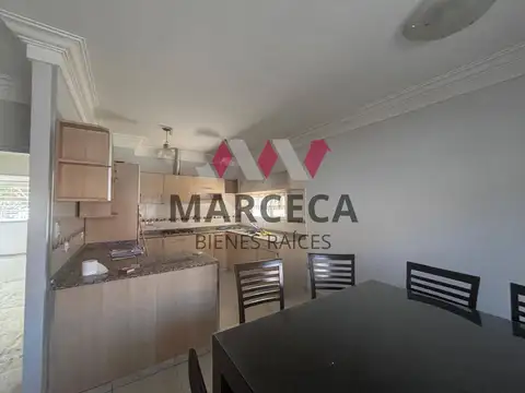 Casa en Alquiler al Este