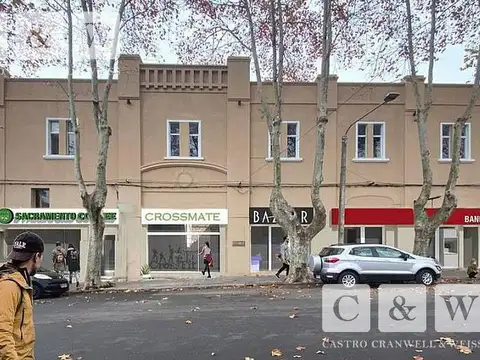 Propiedad comercial desarrollada en Planta Baja.