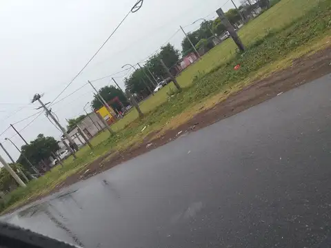 Terreno en Venta 121  mts Frente