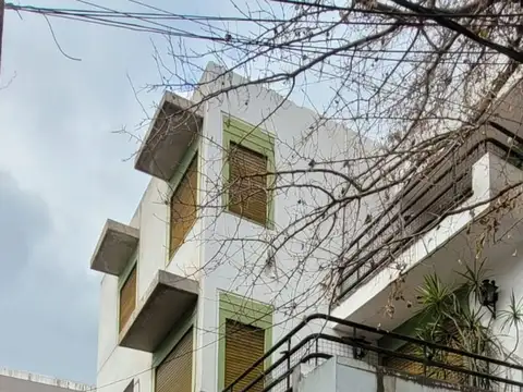 Departamento Duplex Frontal en Venta