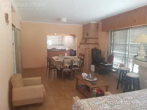 CASA QUINTA 3 ambientes VENTA Abasto