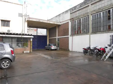 Galpon en Venta 30  mts Frente
