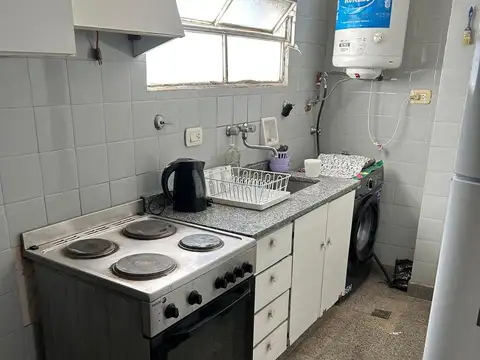 EXCELENTE DEPARTAMENTO EN EL CENTRO DE LAS LOMITAS, MUY BUENA ZONA
