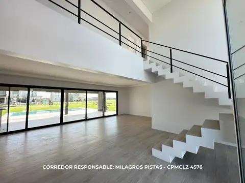 Casa 5 ambientes con 5 baños