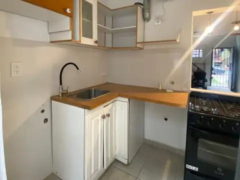 Venta departamento duplex 2 amb Castelar Norte