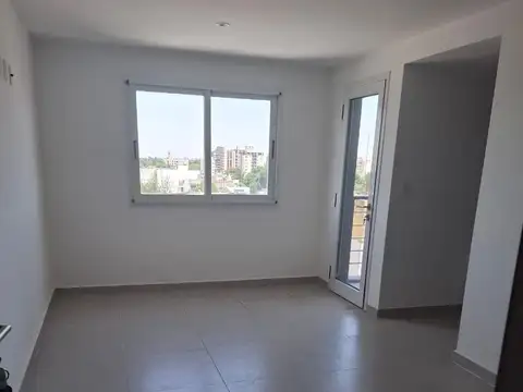 Departamento en Alquiler en Ituzaingo, $ 550.000