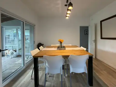 Casa 5 ambientes con 3 baños