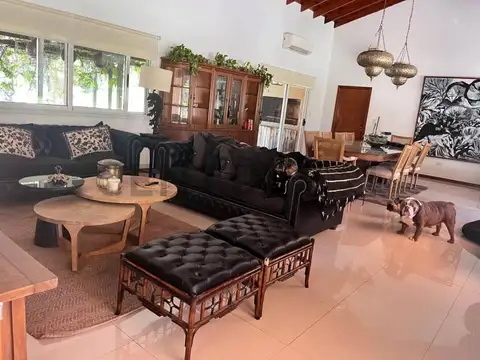 Casa en Venta en Estancia Las Malvinas, USD 340.000