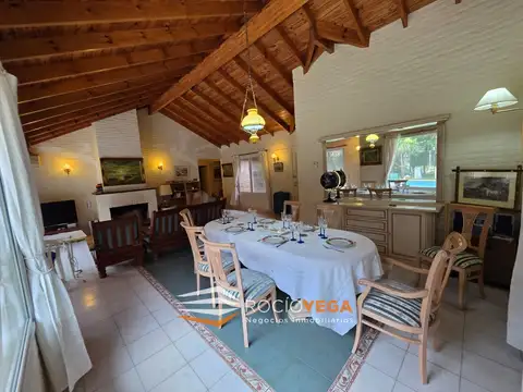 Casa 4 ambientes con 3 baños