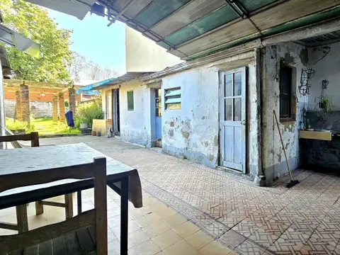 Casa 4 ambientes con 1 baño