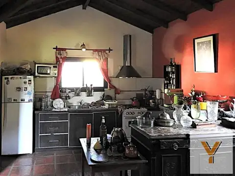 Casa en venta - 3 Dormitorios 2 Baños - 3.108Mts2 - Tandil