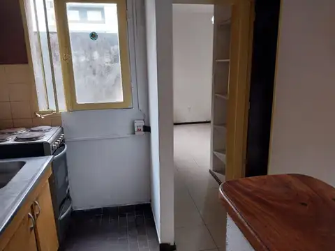 Departamento en Alquiler en República De La Sexta, $ 350.000