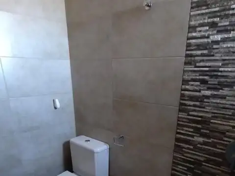 Departamento en Alquiler en República De La Sexta, $ 330.000