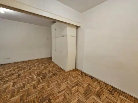 Departamento en Alquiler en Parque Rivadavia, $ 550.000