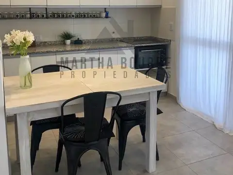 Casa 4 ambientes con 3 baños