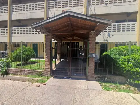 DEPARTAMENTO 3 AMBIENTES A REFACCIONAR GUARDACOCHE