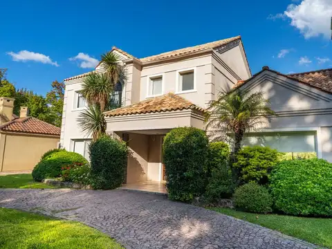 Casa en venta en Barrio La Peregrina Pilar