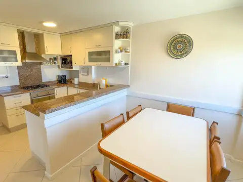 Departamento en Venta con 2 cocheras