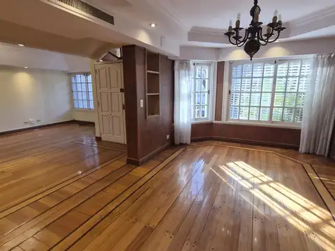 Casa en Alquiler en Martínez Vías / Libertador, USD 5.500