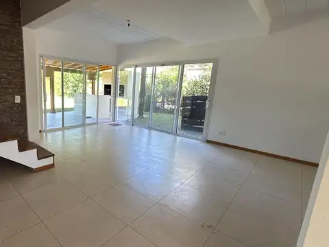 CASA 5 AMBIENTES