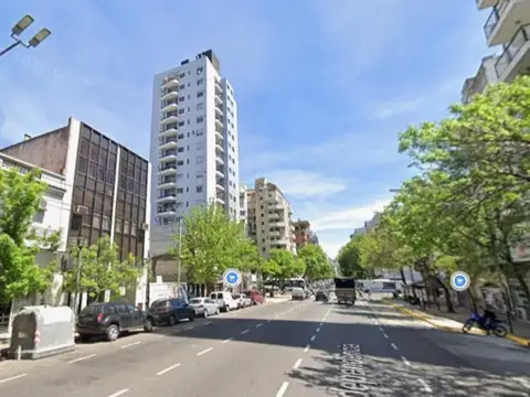 Lote en venta sobre Avenida