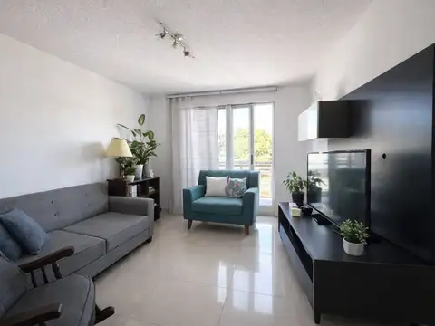 Apto en Venta de 1 Dormitorio y Medio en Maldonado