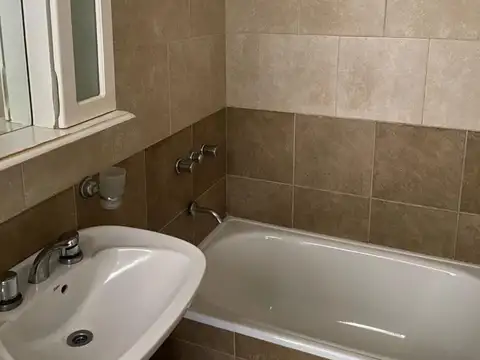 Monoambiente en alquiler Moron Sur