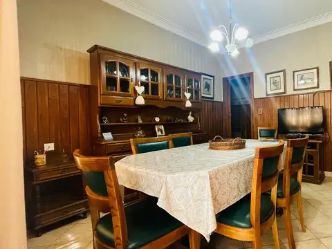 Casa en Venta en Monte Grande, USD 180.000