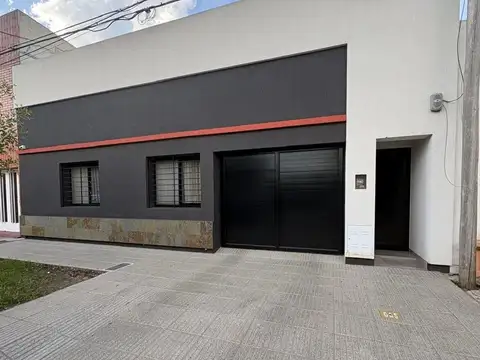 Venta casa 3 dormitorios con garaje