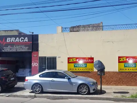 LOCAL 260M2 SOBRE SANTOS VEGA VILLA BOSCH