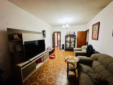 CASA EN VENTA TRES CERRITOS DE 3 DORMITORIOS